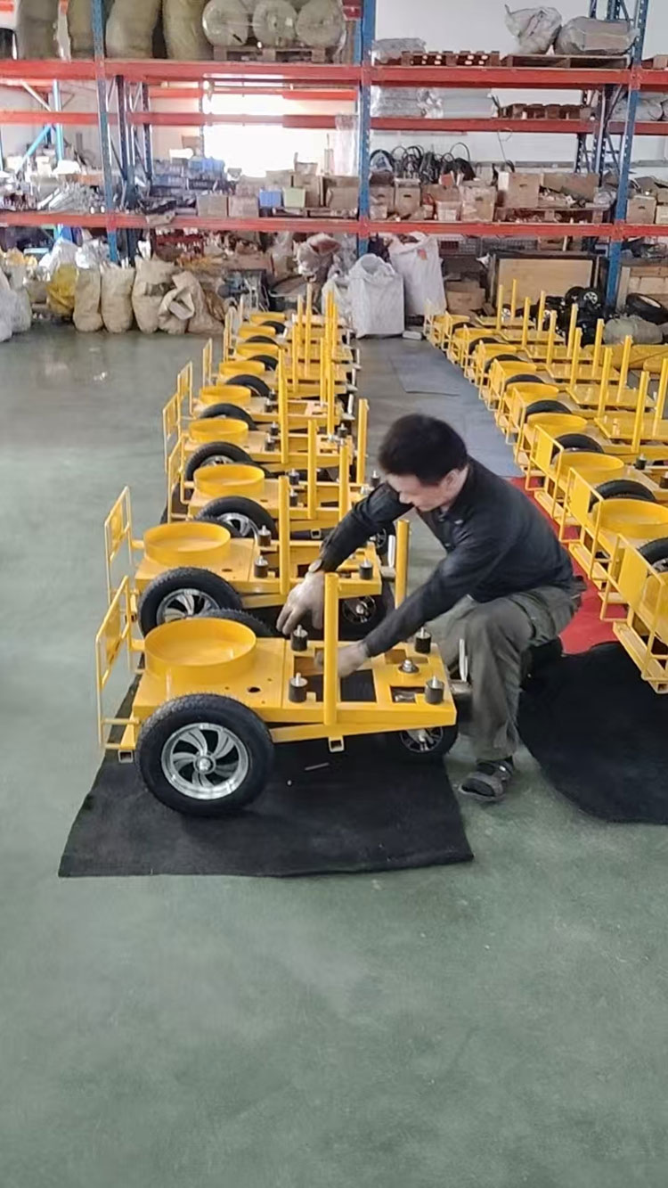 Машина з маркуванням холодної фарби до Казахстану, підкреслюючи індивідуальну майстерність виробництва